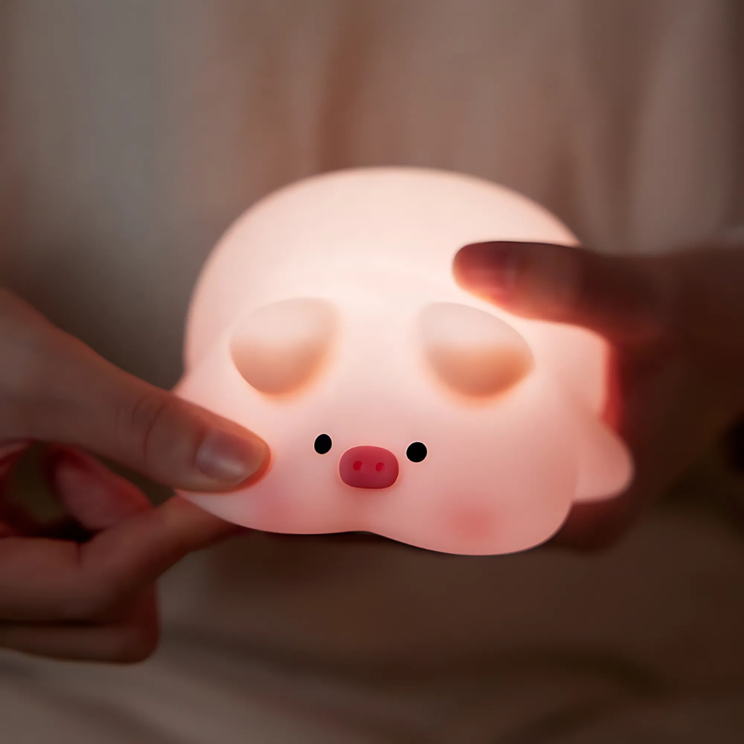 Pufi - a pocakos Malac Éjjeli LED Lámpa